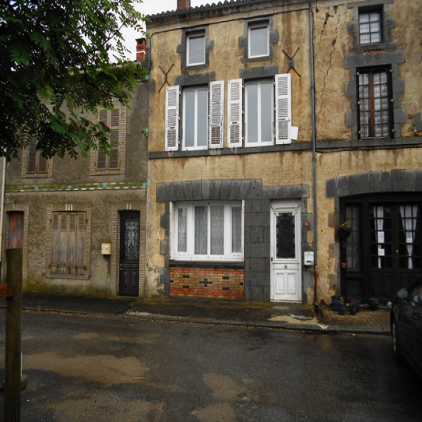 Offres de vente Maison de village Darnac 87320